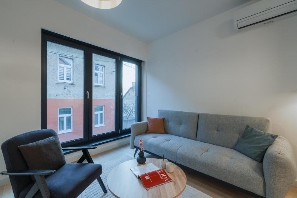 Modern Design Apartment with Parking - 5