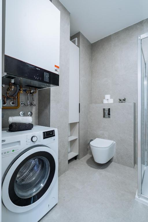 Modern Design Apartment with Parking - 3