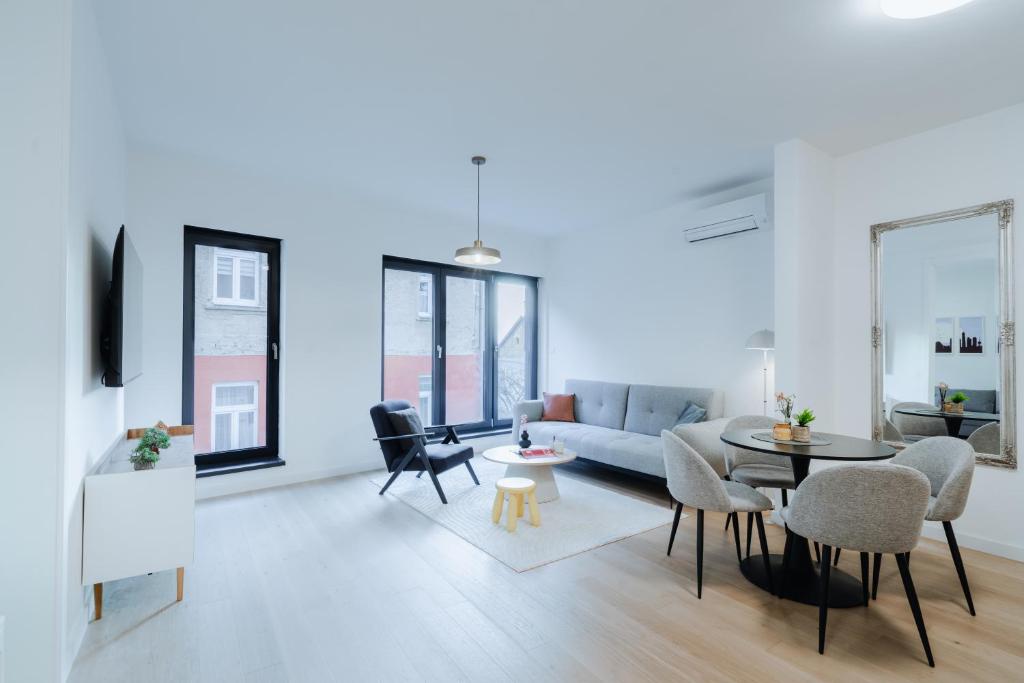Modern Design Apartment with Parking - 1