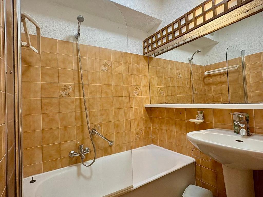 Appartement 8 pers, spacieux avec Wi-Fi à Roquebrune-Cap-Martin - FR-1-827-9 - 2