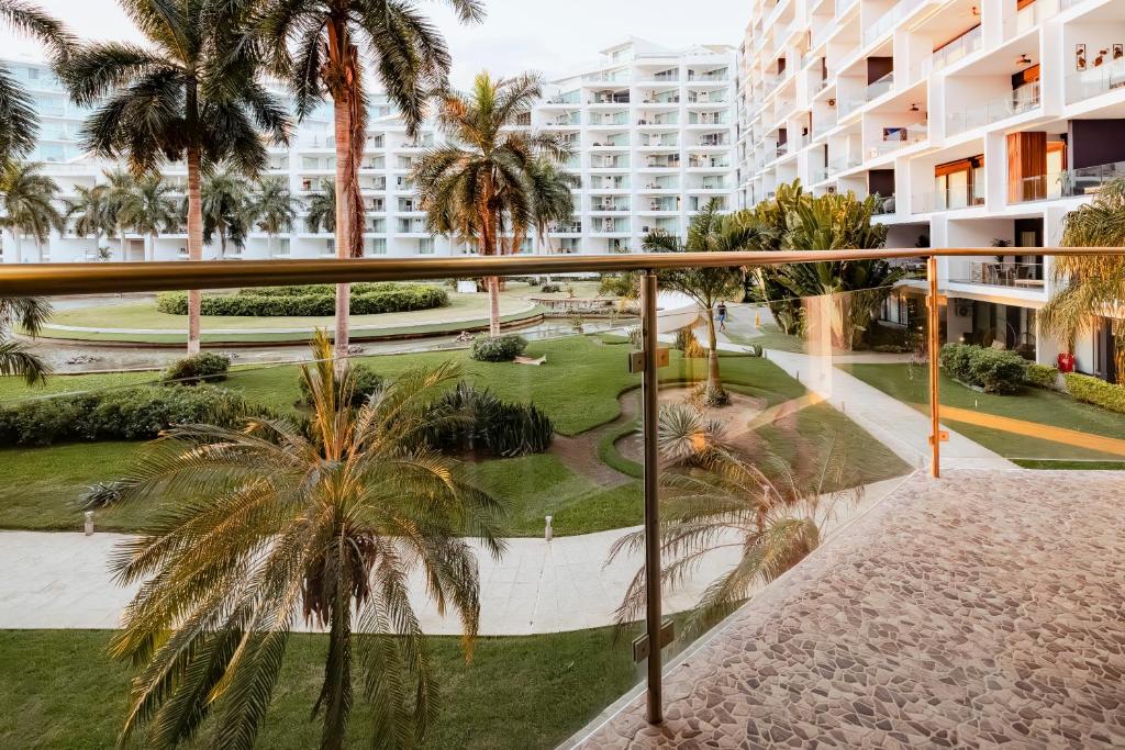 Departamento moderno frente a playa Nuevo Vallarta - 3
