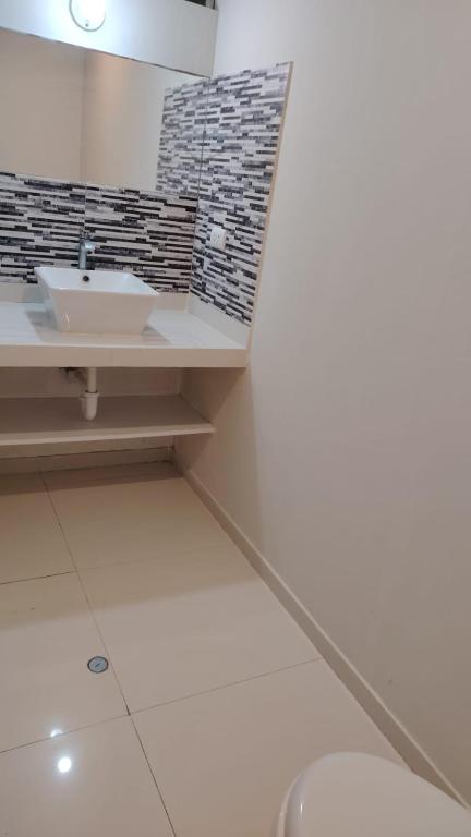 DEPARTAMENTO AMOBLADO En PUNTA HERMOSA - 2