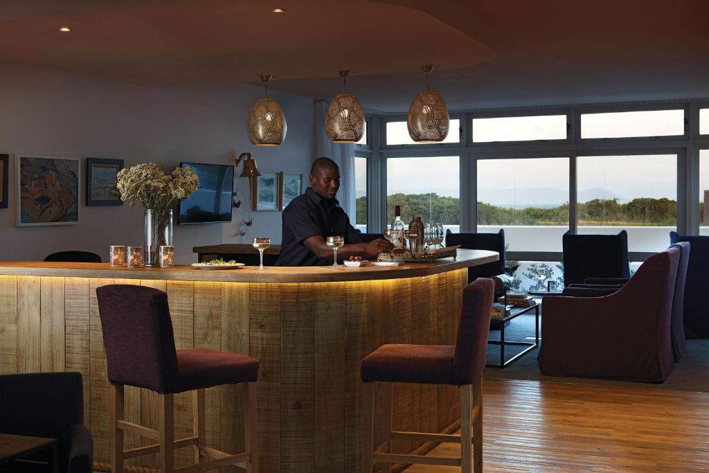 One Marine Drive Boutique Hotel by The Living Journey Collection photo