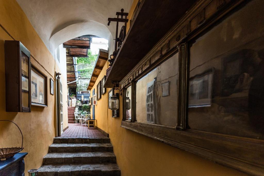 Strieborny dvor — Hotel in Banska stiavnica