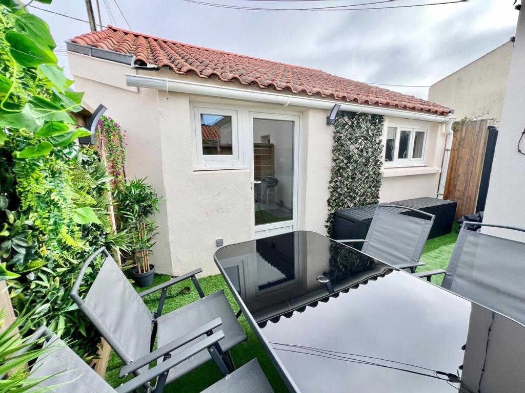 Charmante Maison de Ville - Patio - Wifi - Parking gratuit - 2