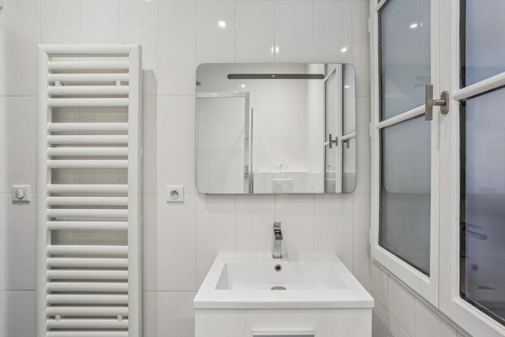 Charming apartment design near Sorbonne - 2