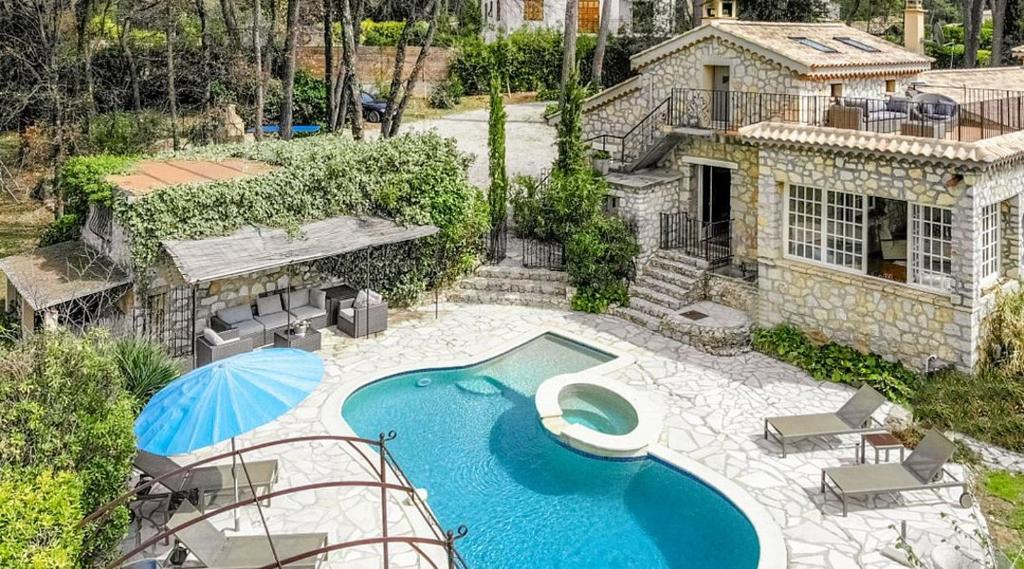 Charming villa - perfectly located - 2