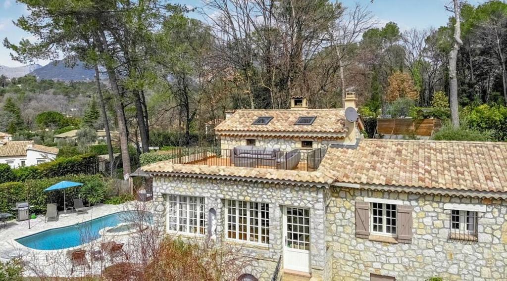 Charming villa - perfectly located - 5