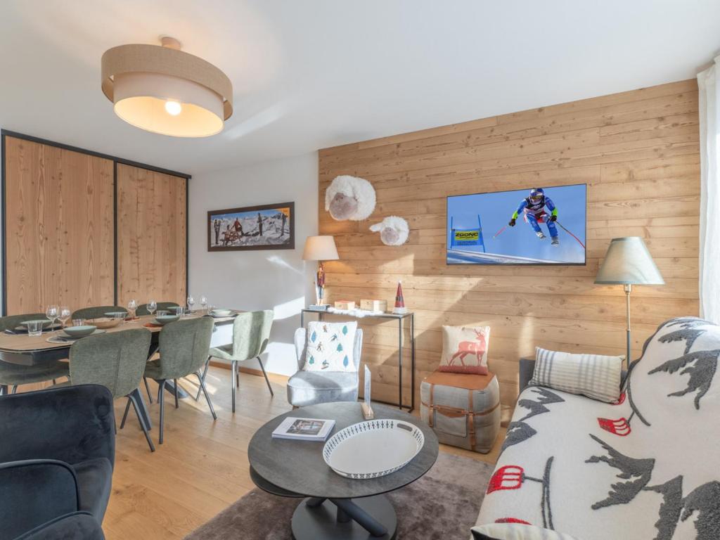 Appartement moderne 3 chambres, skis aux pieds, idéal pour 6 personnes - 2