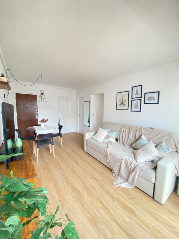 Departamento 2 ambientes - Zona Guemes - 2