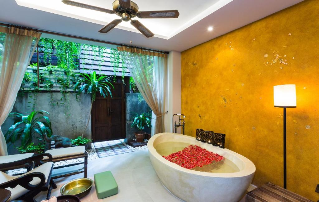 Spa, Burasari Phuket in Phuket