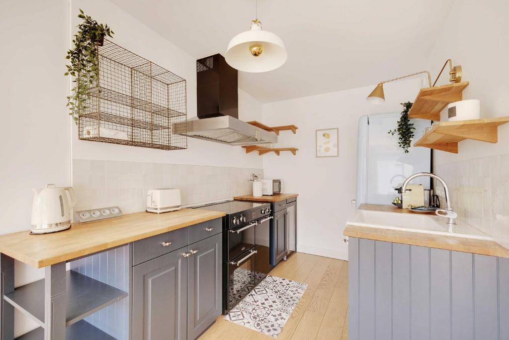 Spacious parisian apartment - 2BR 4P – République - 3