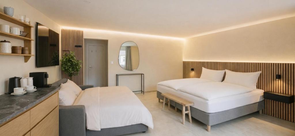 Escala - Family Room - 2