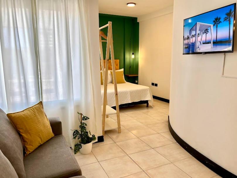 Apartamento céntrico en Mendoza con cochera privada - 1