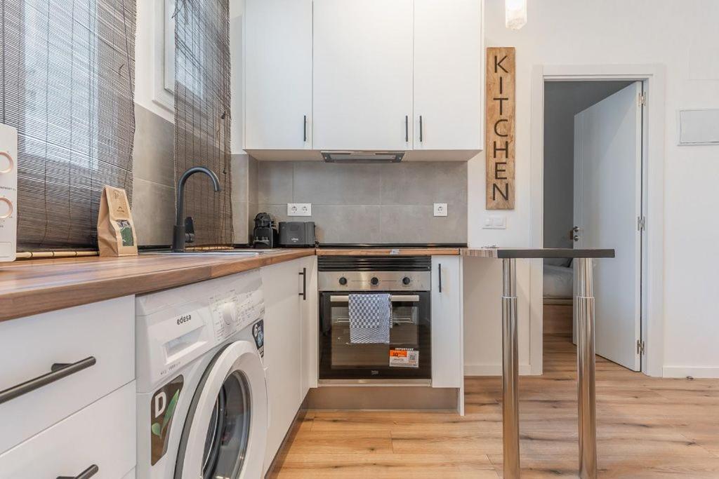 Charmingly renovated -2Bdrs 2Baths -Atocha - 4