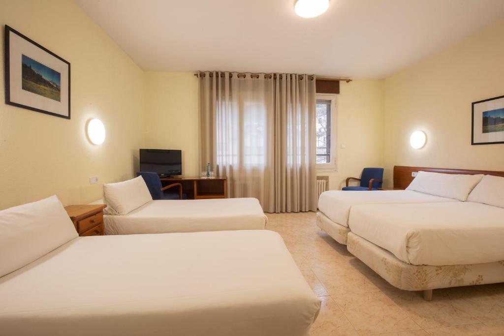 Hotel Oros by Nexta - 4