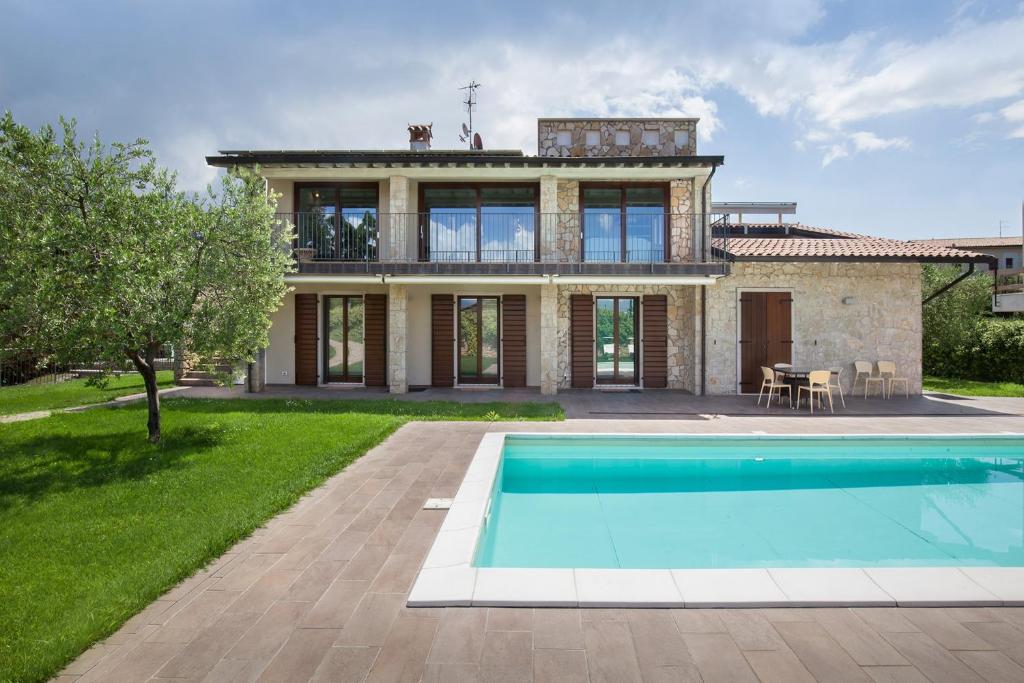 Ca Bosca - Fine Living - 1