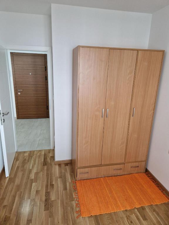Ada flat - 3