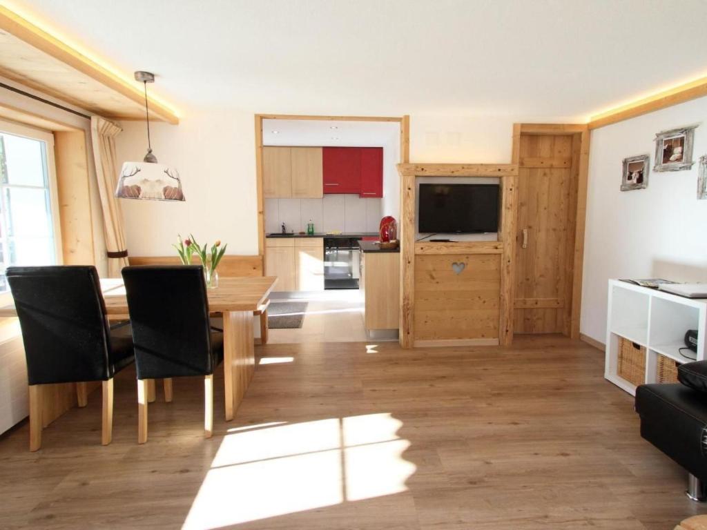 Apartment Eiger by Interhome - 5