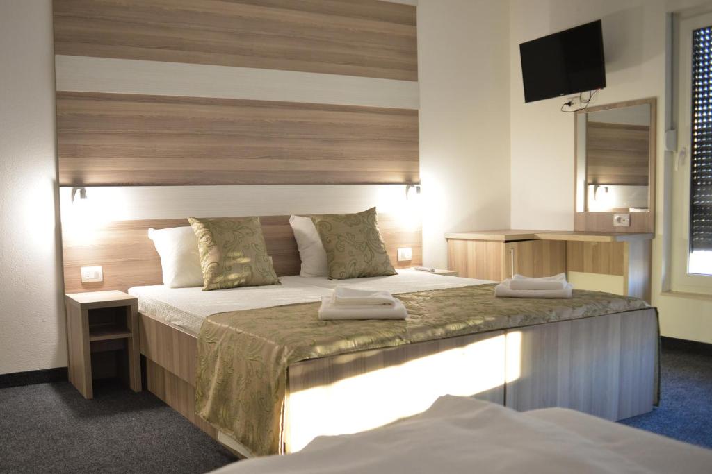 Hotel Rivero A&S - 3