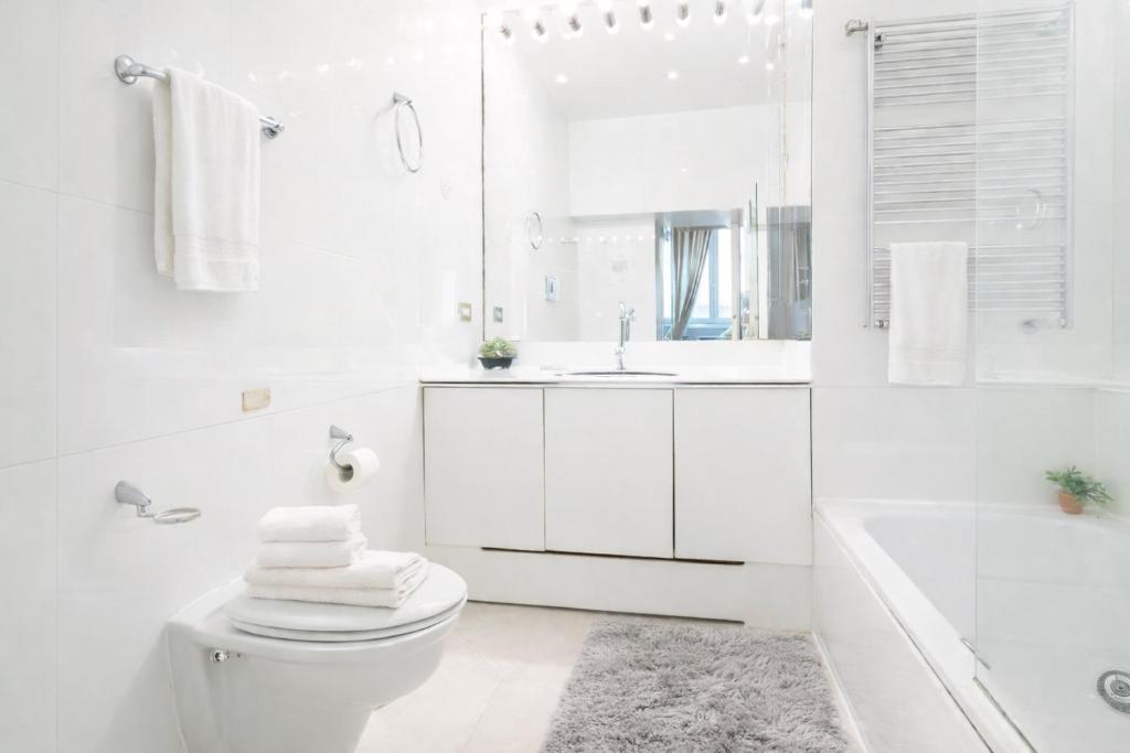 Luxury Apartment in Via dei Cartari Spacious, Elegant, Central Rome - 5