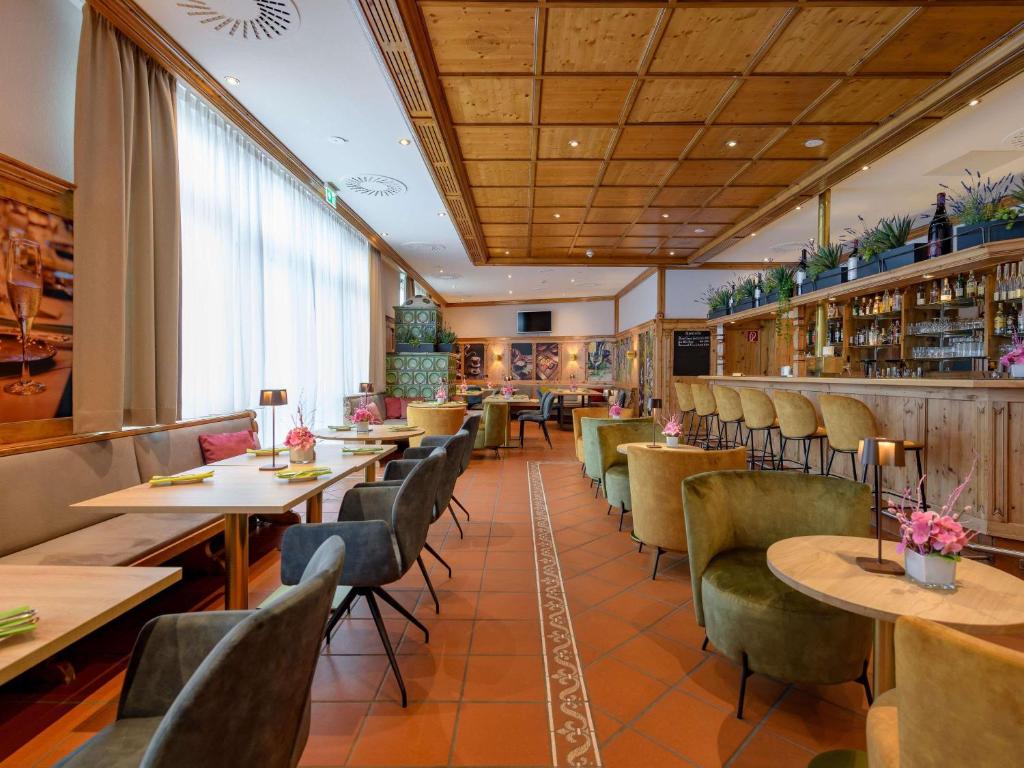 Pub/Lounge