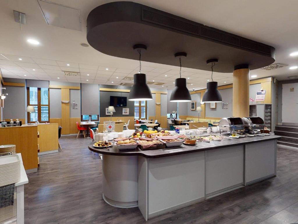 Ibis Bratislava Centrum Hotel