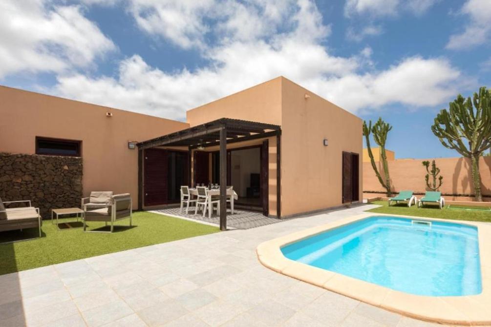 Tajora House by Best Holidays Fuerteventura - 1