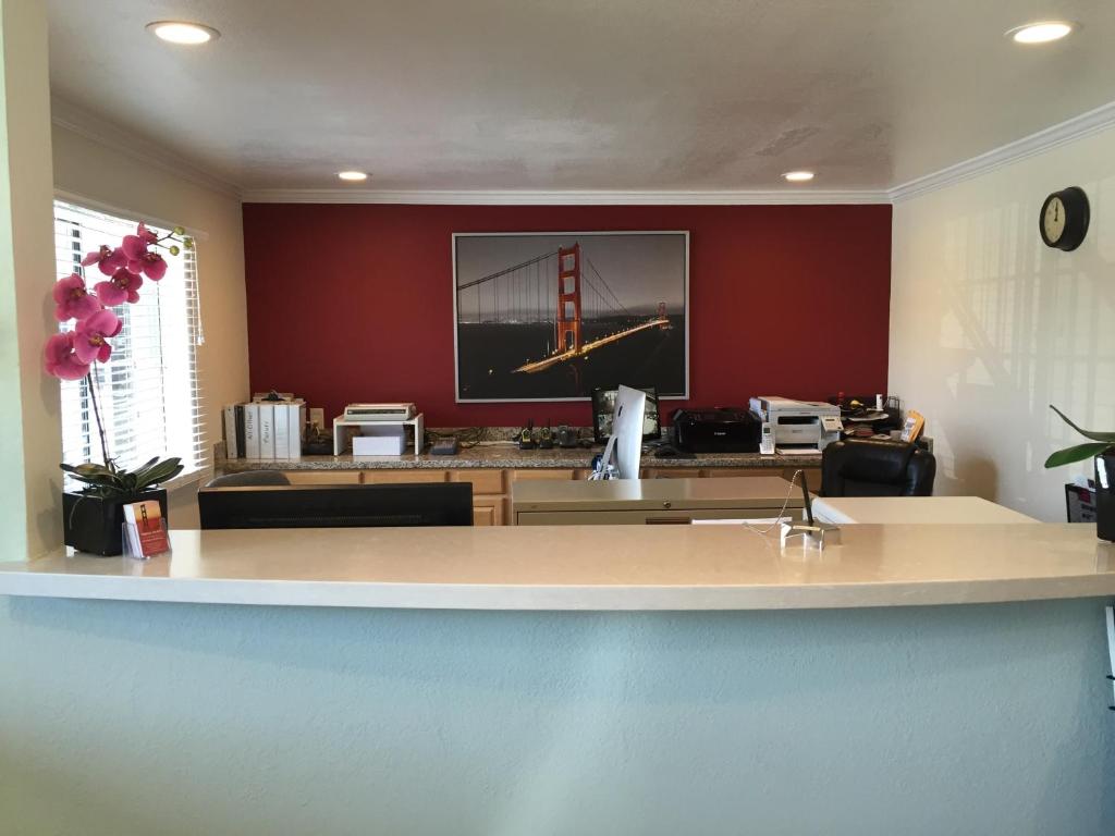 Regency Inn SFO Airport photo