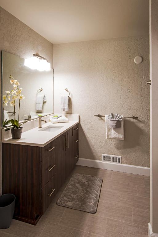 Beach Drive Suites photo