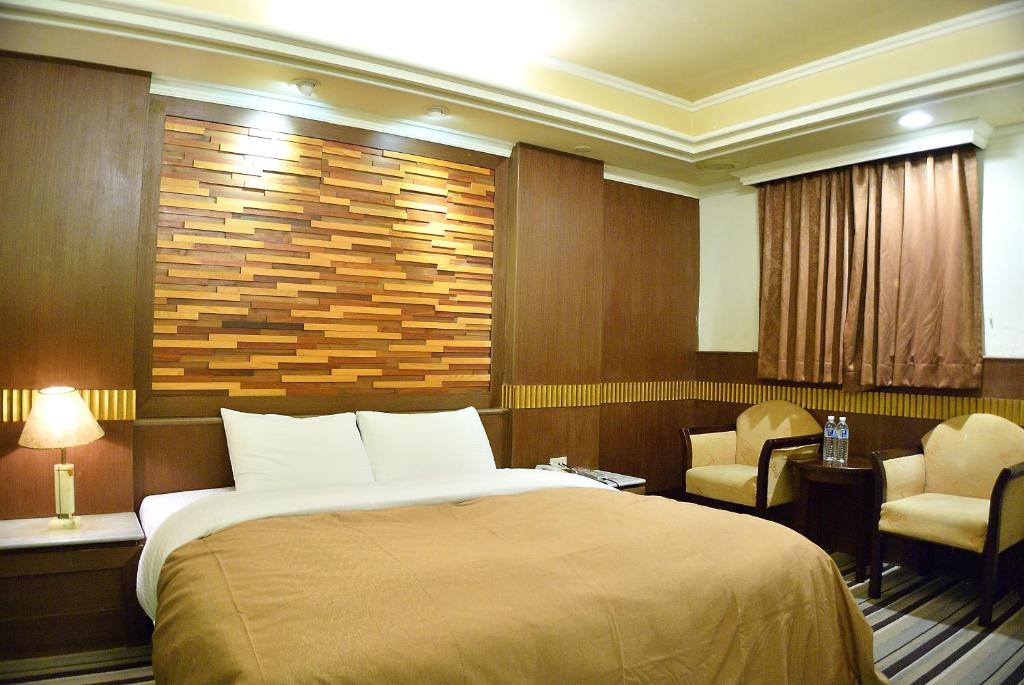 イン ジェン ホテル (Ying Zhen Hotel)