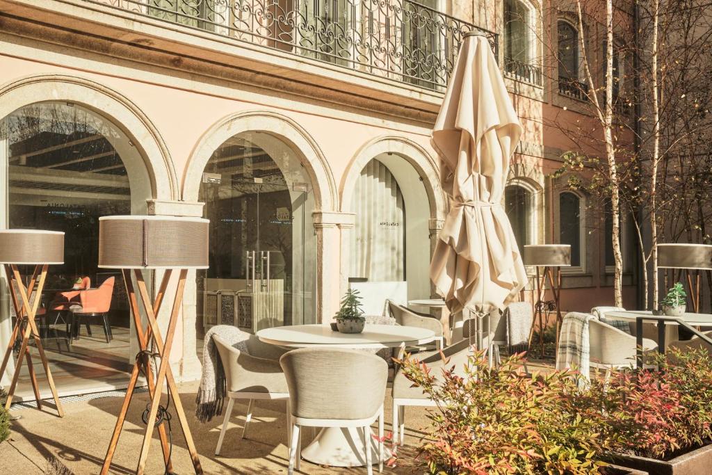 카탈로니아 포르투 로비 또는 조식 뷔페