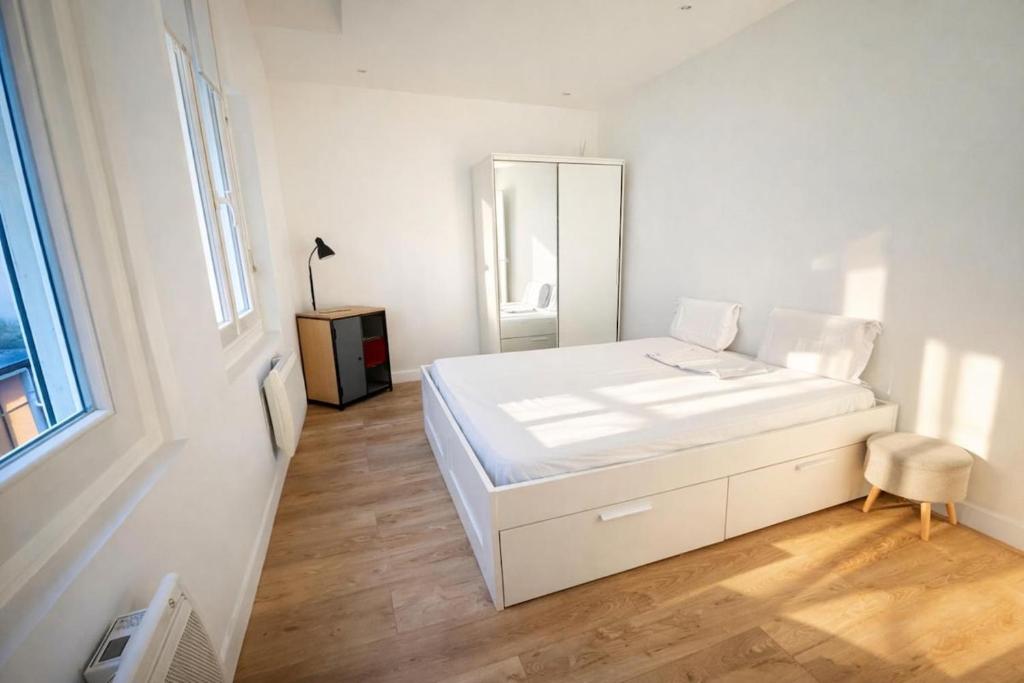 Fully renovated apartment and secured charming place - 3