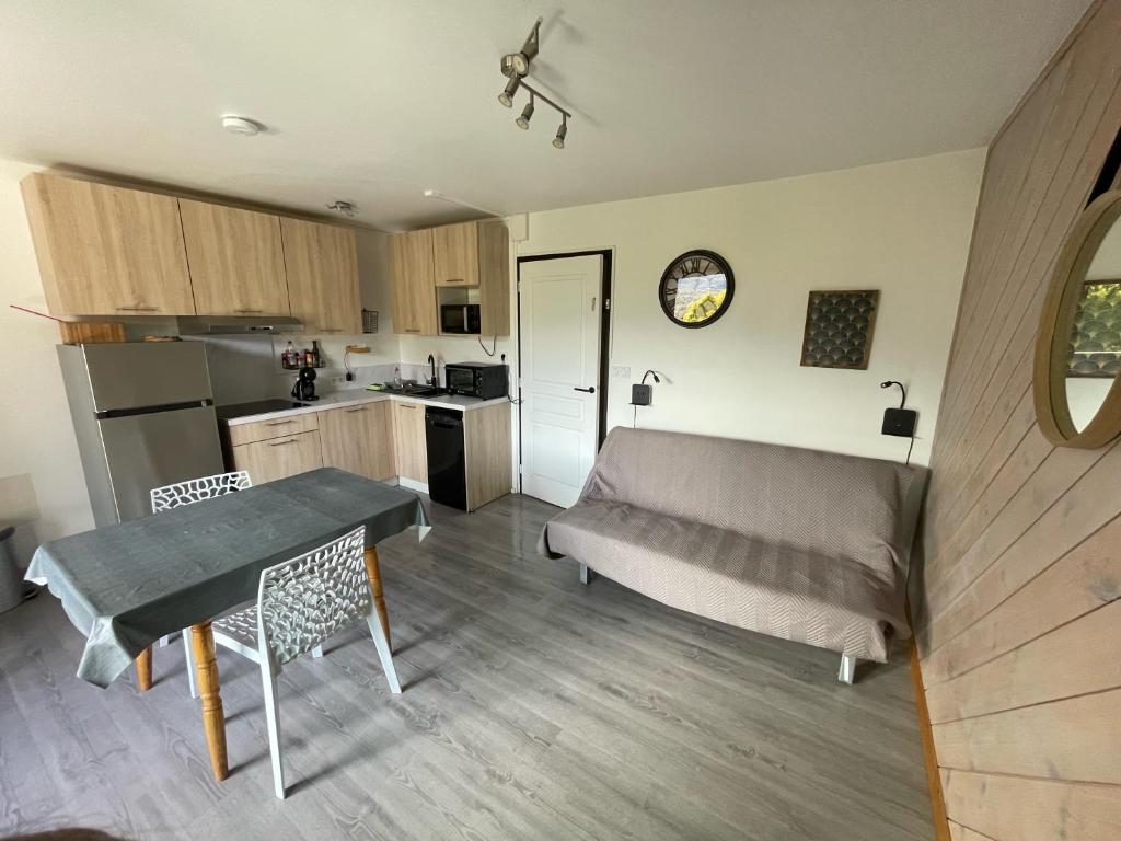 Appartement agréable à deux pas du plan d'eau - 1