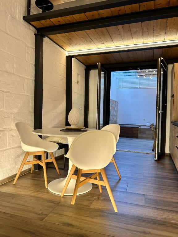 Loft 22 - 5