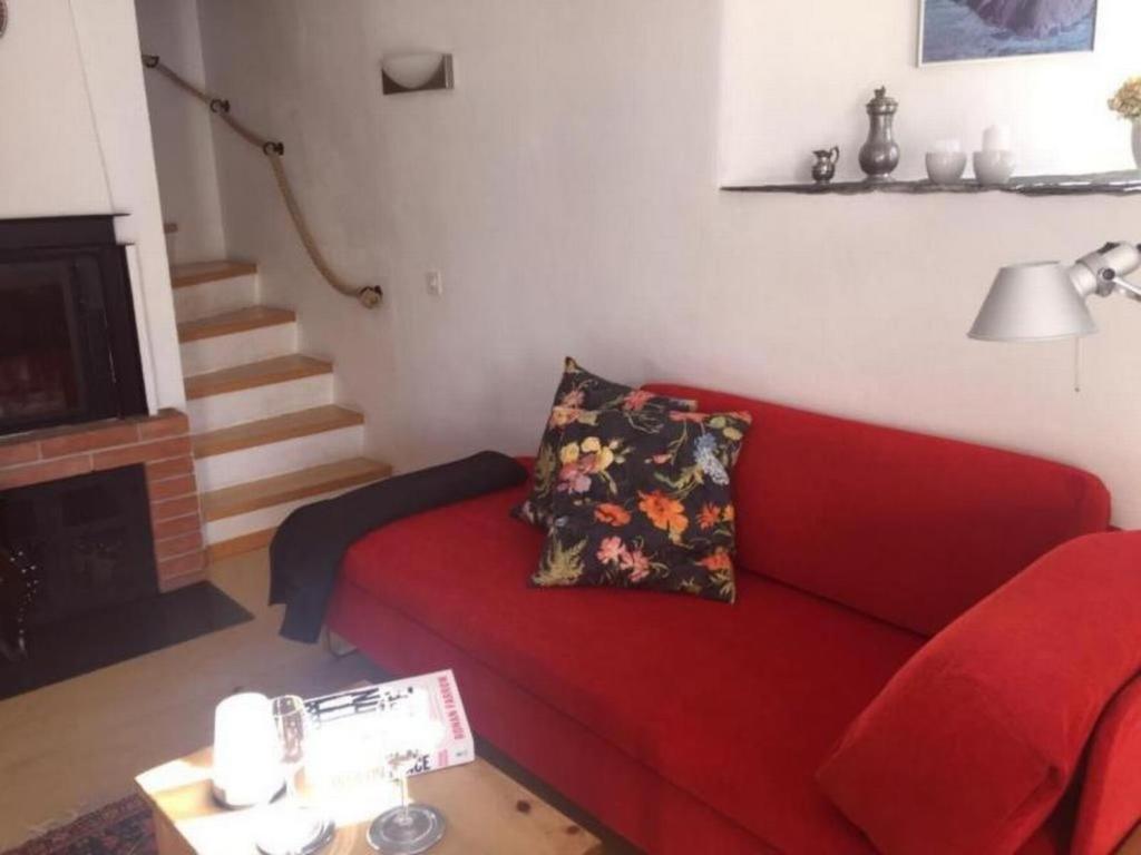 Apartment Chesa Linaira by Interhome - 2