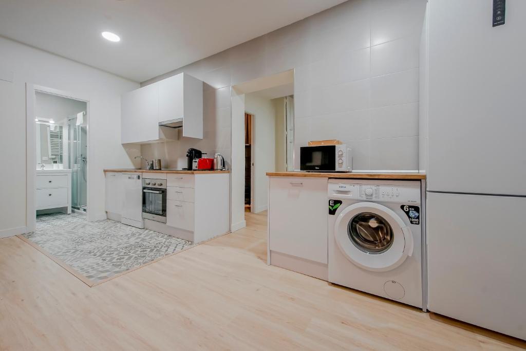 Confort para 6 desde Tirso de Molina E1 - 4