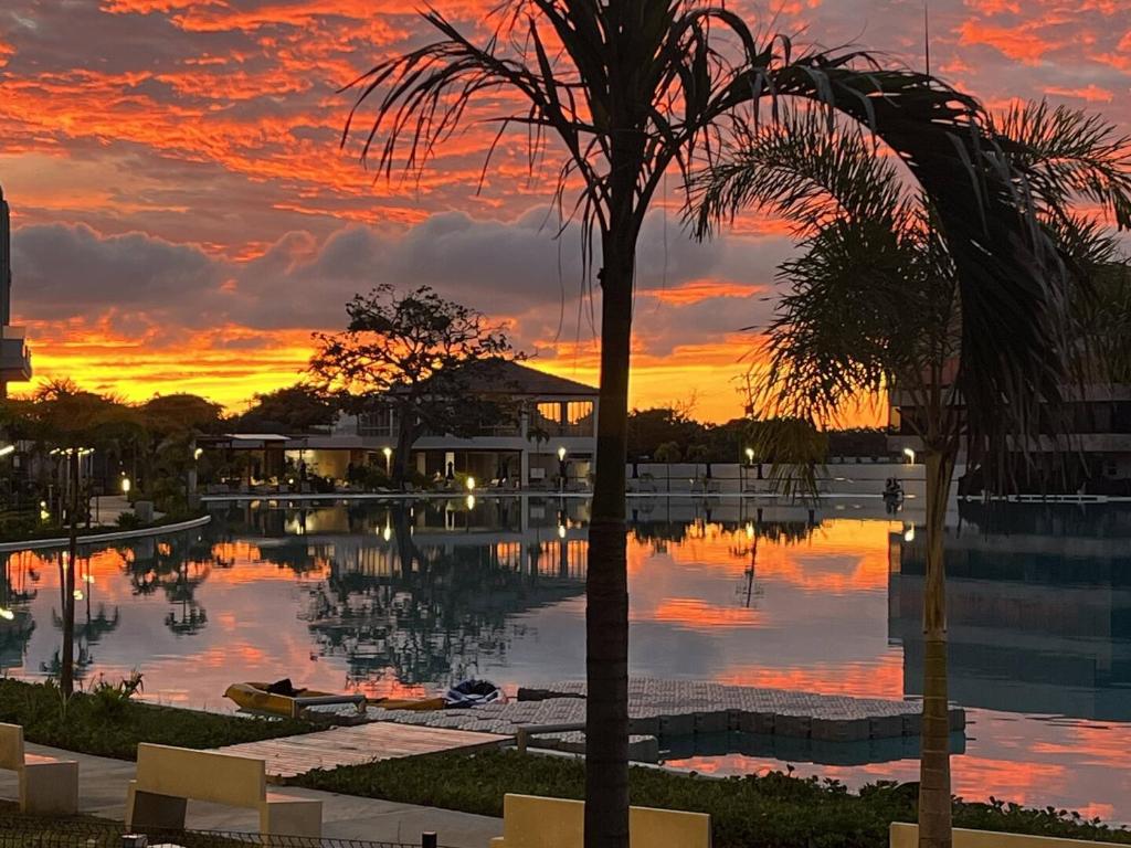 Comfort and Lagoon View at Baia Kristal Cartagena - 1
