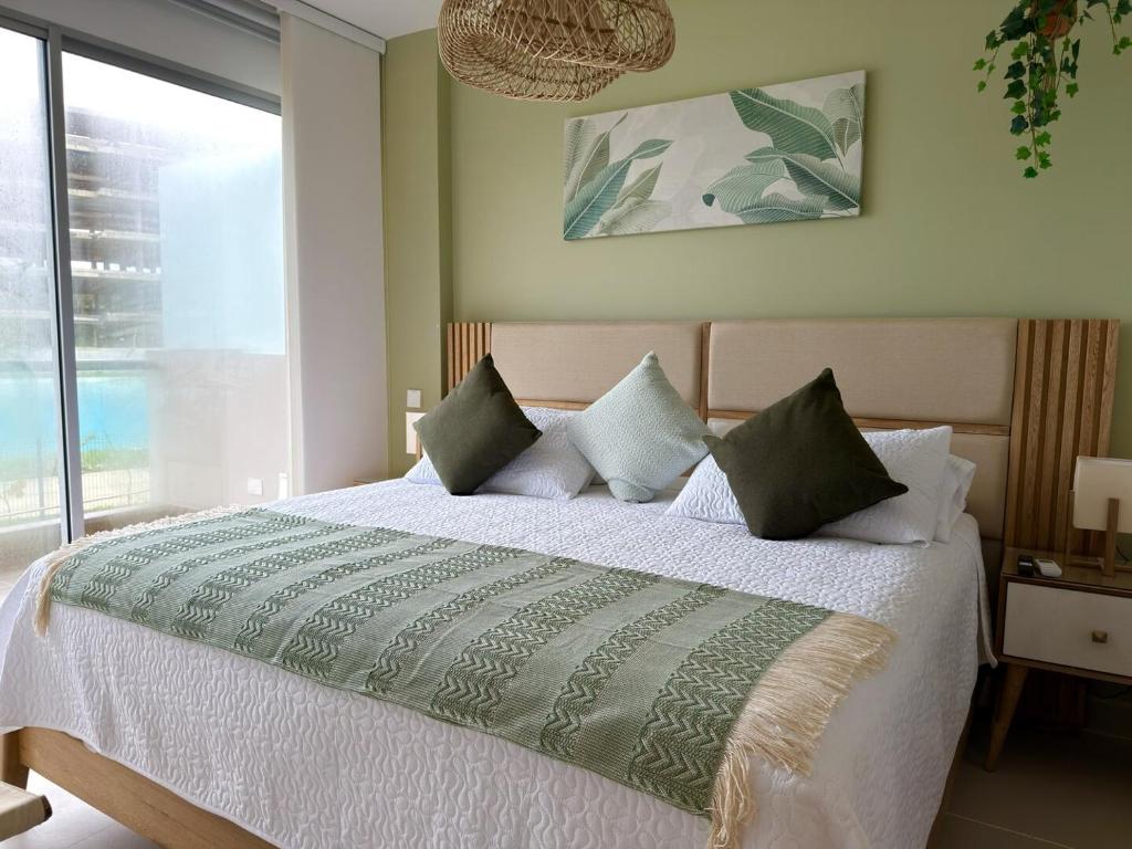 Comfort and Lagoon View at Baia Kristal Cartagena - 5