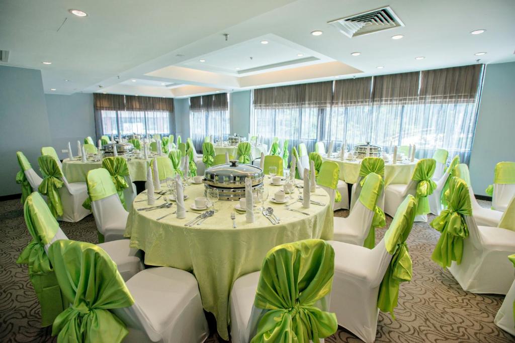 Banquet hall, Hotel Dreamtel Kota Kinabalu in Kota Kinabalu