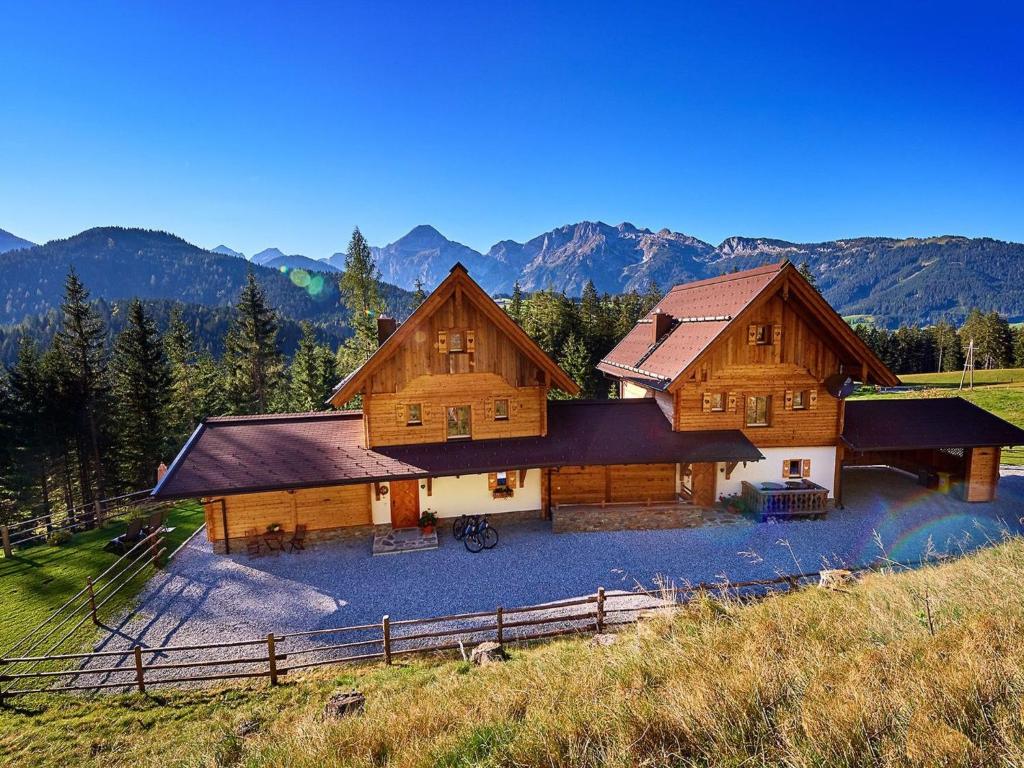 Holiday Home Haus Ostermoasspitz in St- Martin am Tennengebirge by Interhome - 4