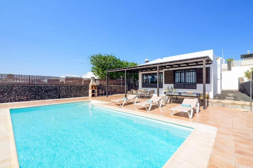 Villa Nazaret by Villa Plus - 2