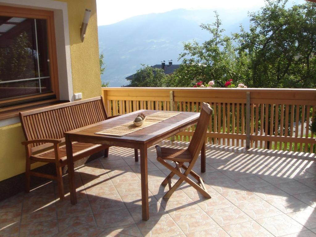 Holiday Home mit Panoramaterrasse in Fügenberg by Interhome - 3