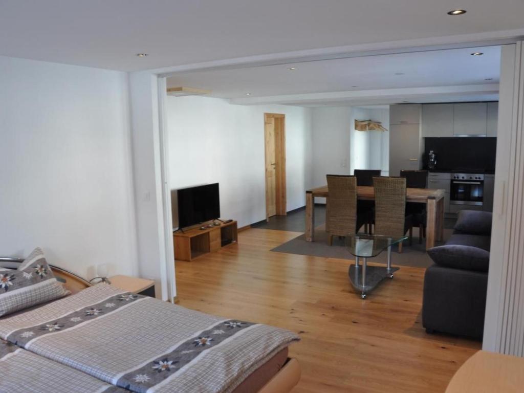 Apartment im Chalet Adelheid by Interhome - 4