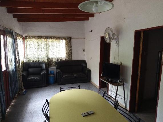 Los Nidos Dormis Habitaciones con baño privado y DEPARTAMENTOS - 4