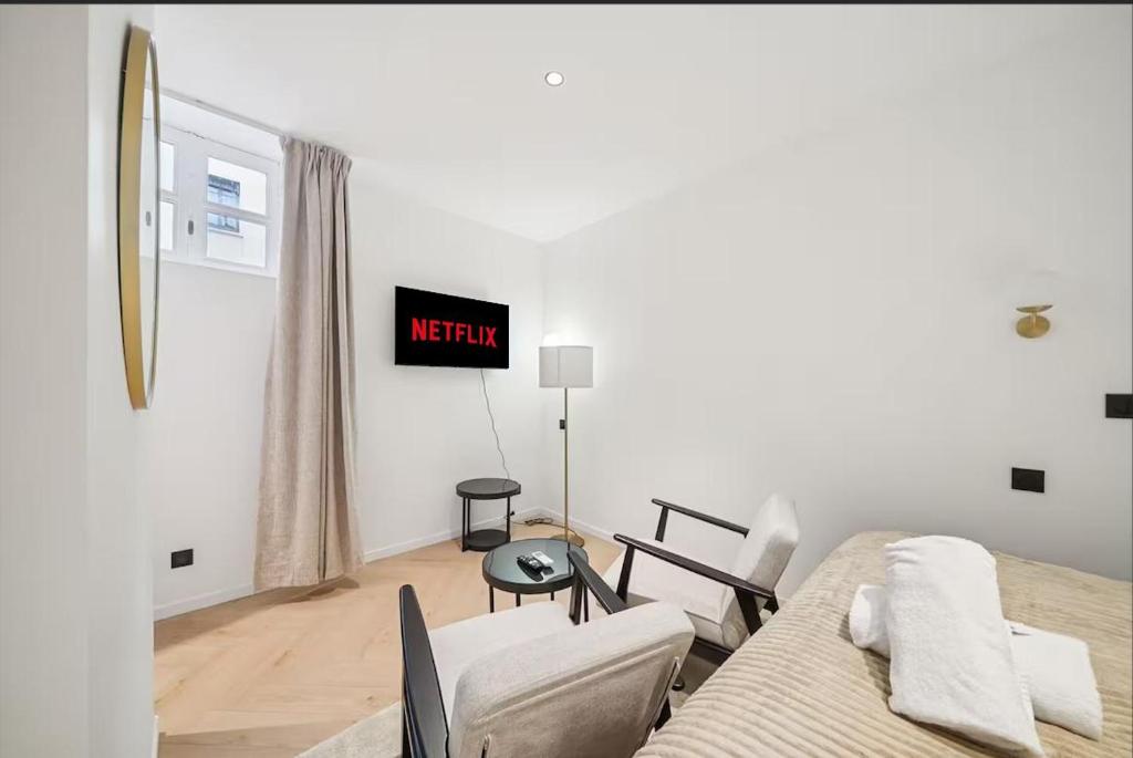"MyHotel" Superbe suite en hypercentre avec climatisation - 3