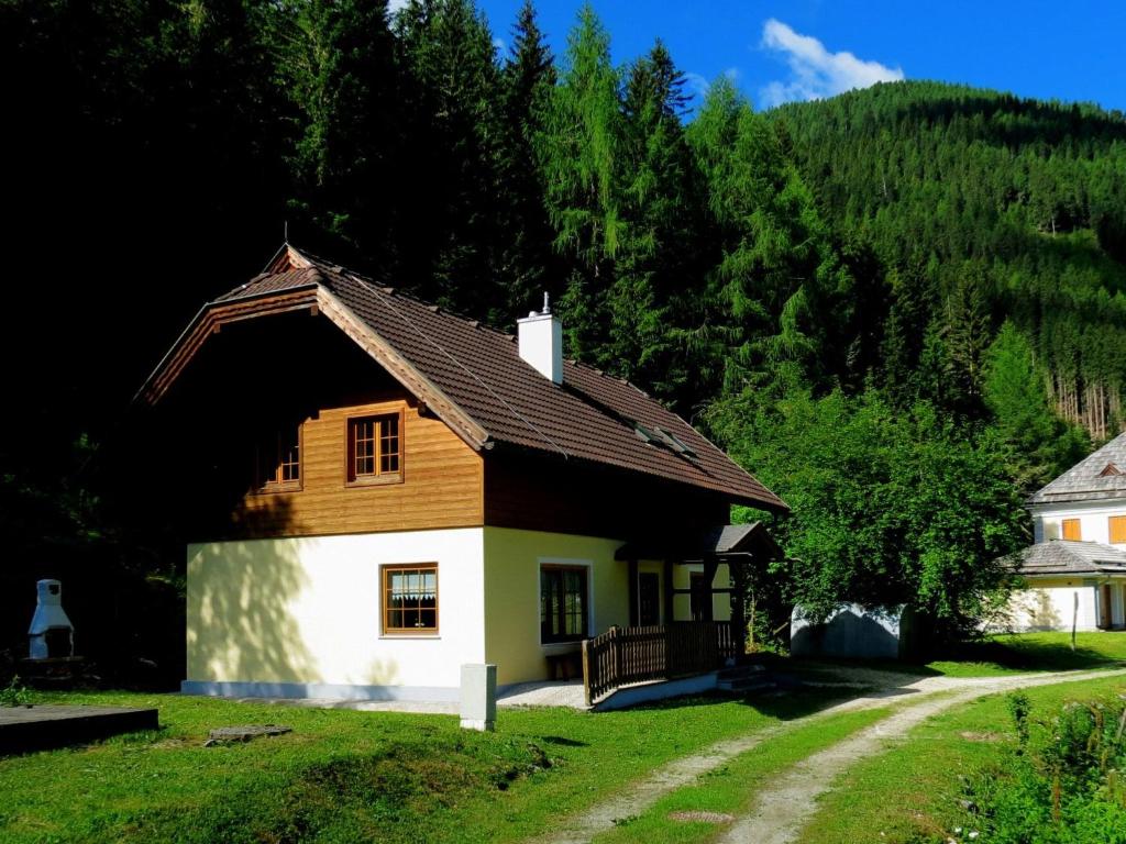 Holiday Home Gemütliches Ferienhaus in ruhiger Lage by Interhome - 1