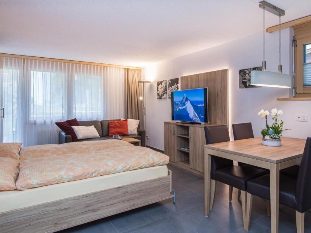 Apartment Top Ferienwohnung Dom - SkiIn-SkiOut by Interhome - 4