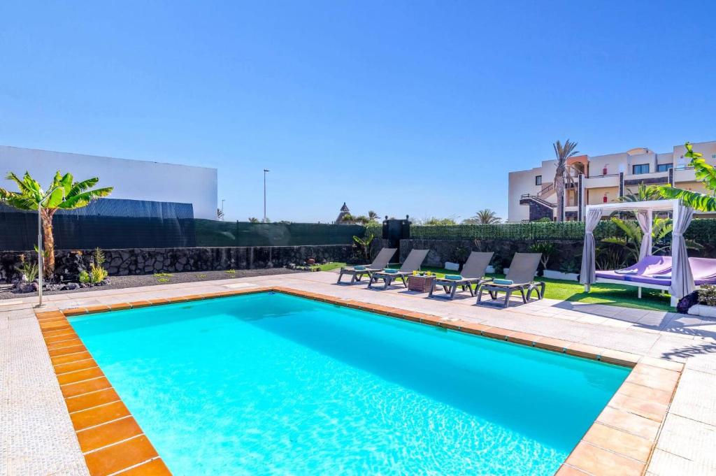 Villa Burgado Beach by Villa Plus - 5
