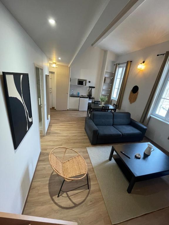 Superbe Duplex au pied du tram et de la gare - 1